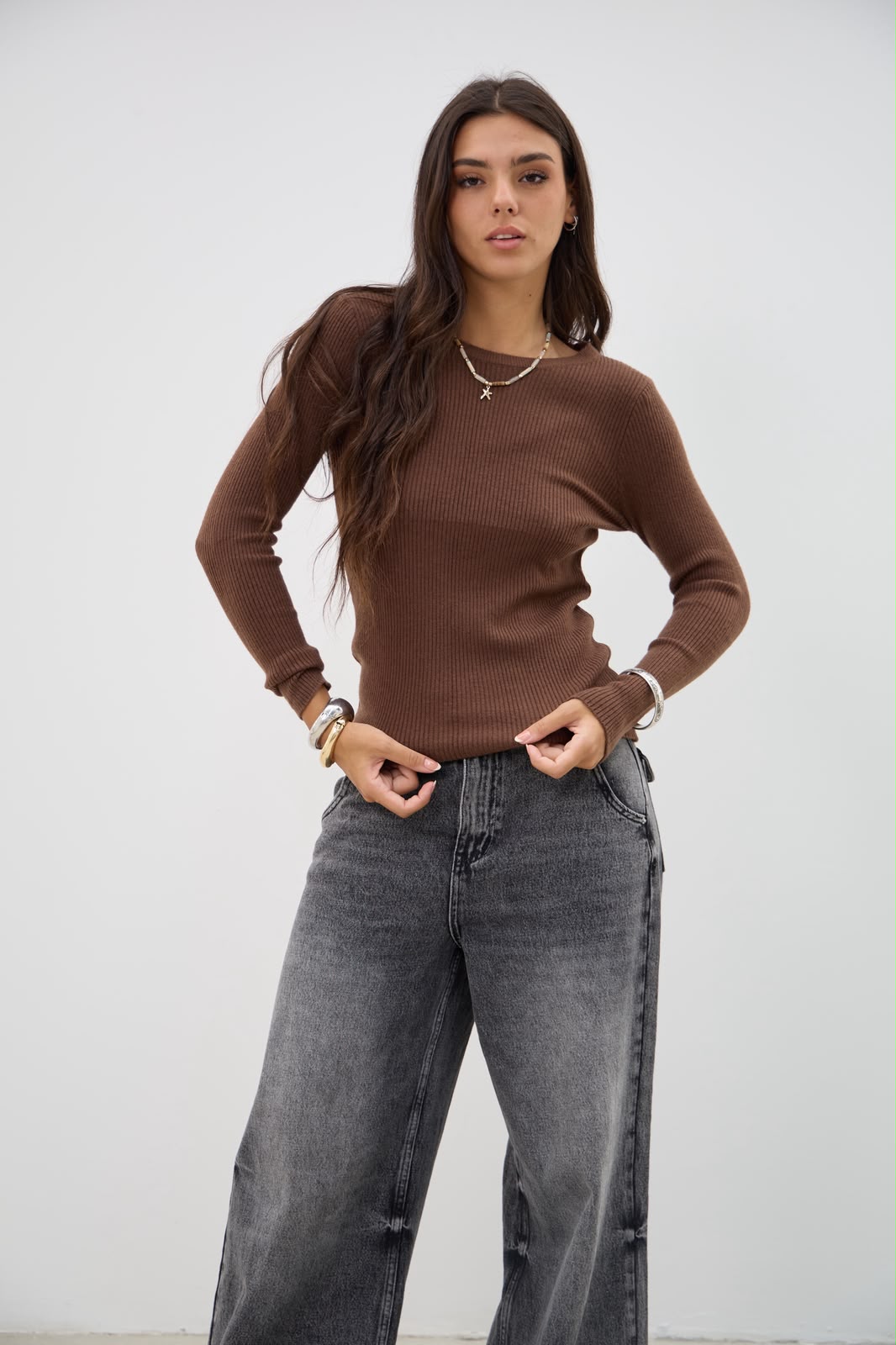 POLERA MEDIO CUELLO FLEECE CHOCOLATE