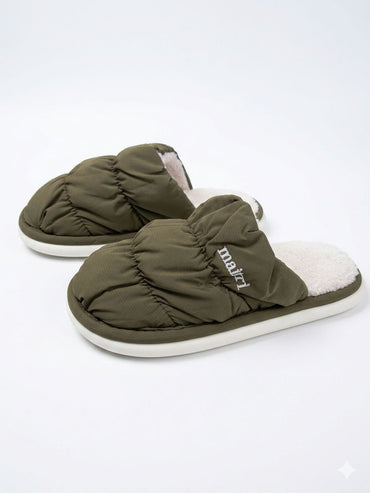 PANTUFLAS IMPERMEABLE VERDE